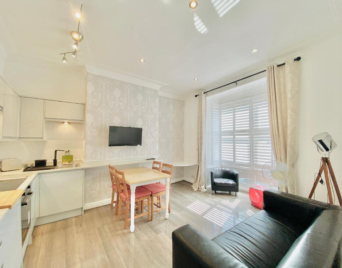 York City Center Apartments With Free Private Parking エクステリア 写真